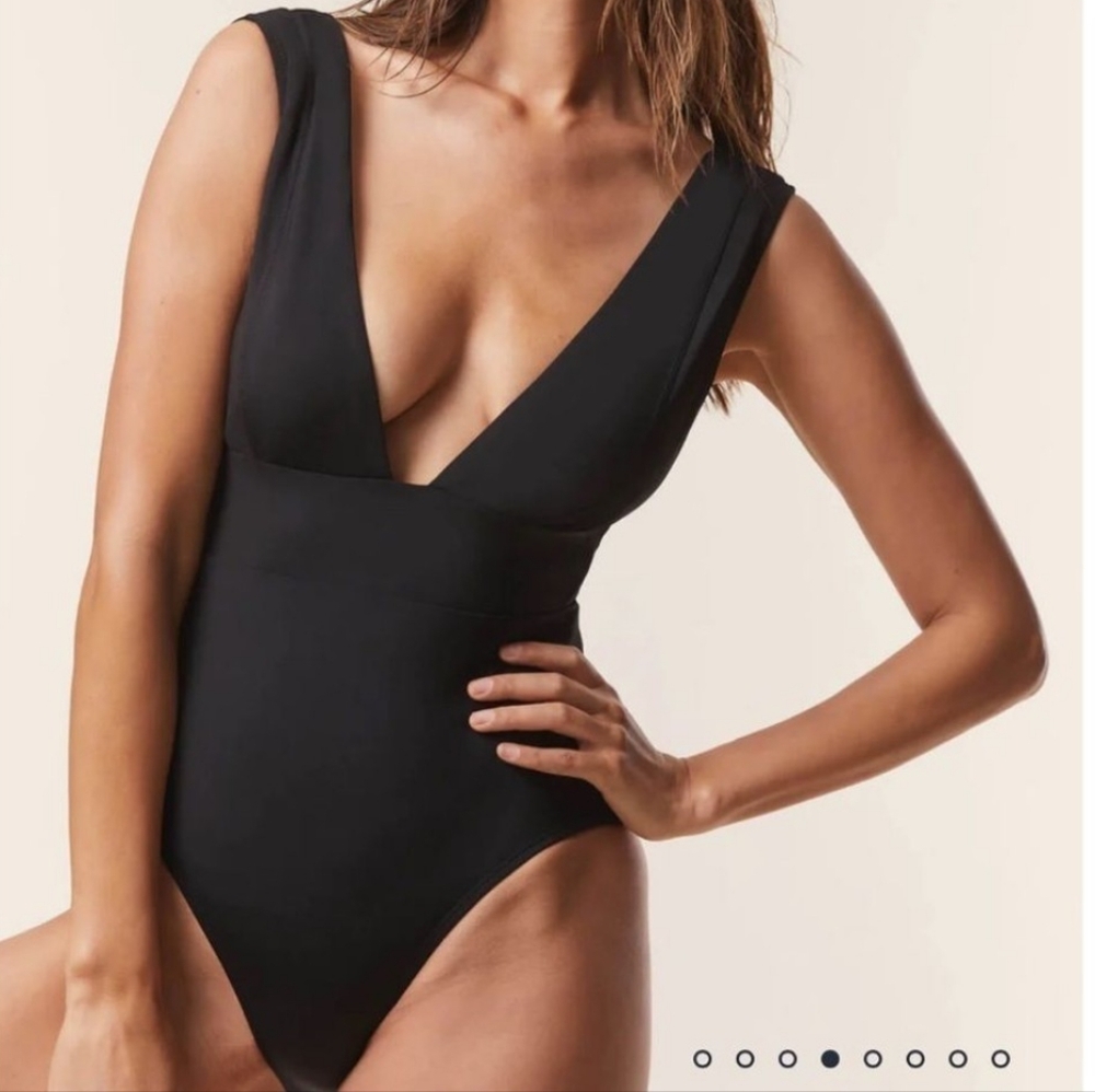 Andie Swimwear Swimsuit - The Mykonos One Piece NWT Large